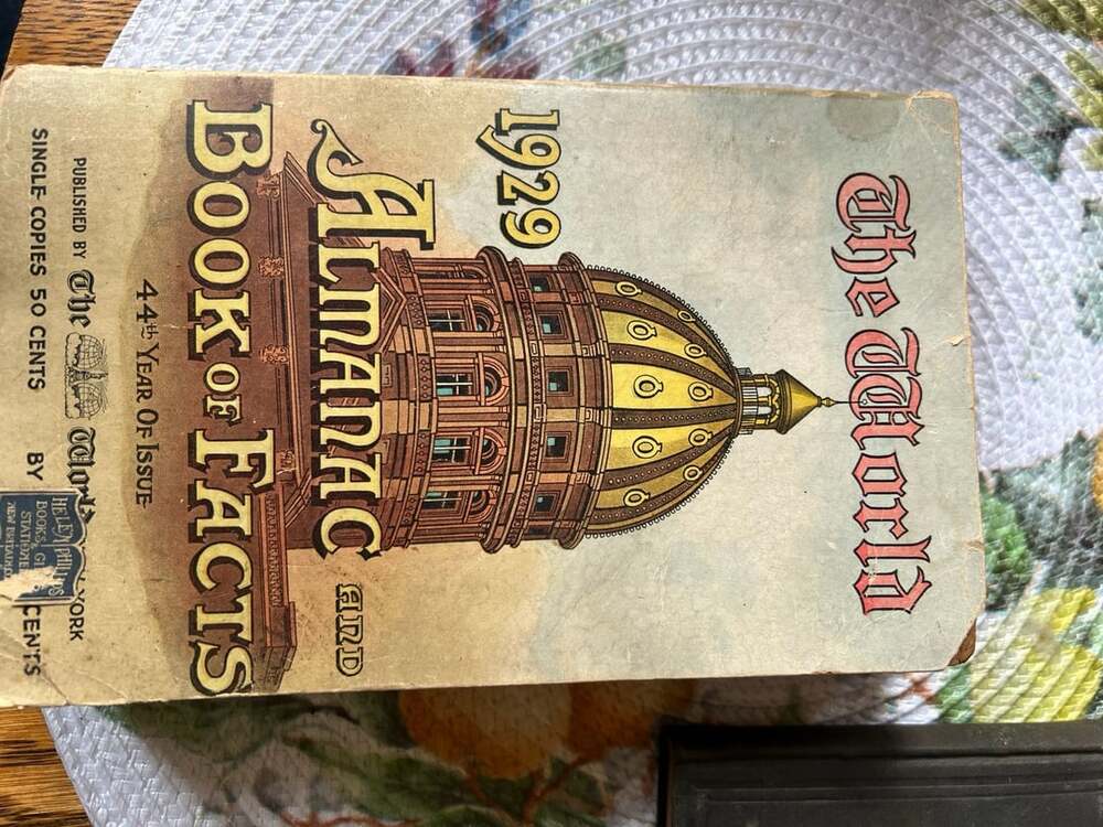 1929 The World Almanac and Book of Facts